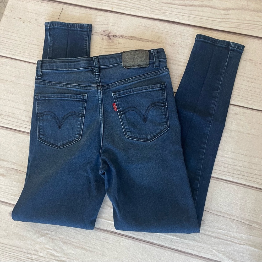 Women's Blue Jeans